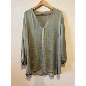 Violet + Claire Satin Tunic‎ Blouse Size 3X Forest Fairy Green Career Church
